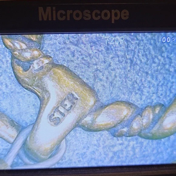 Cream  Necklace - Picture 5 of 5